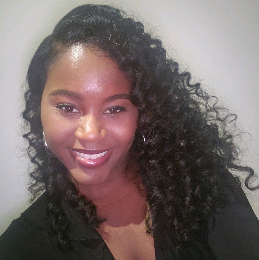Meet your Posher, Crystal